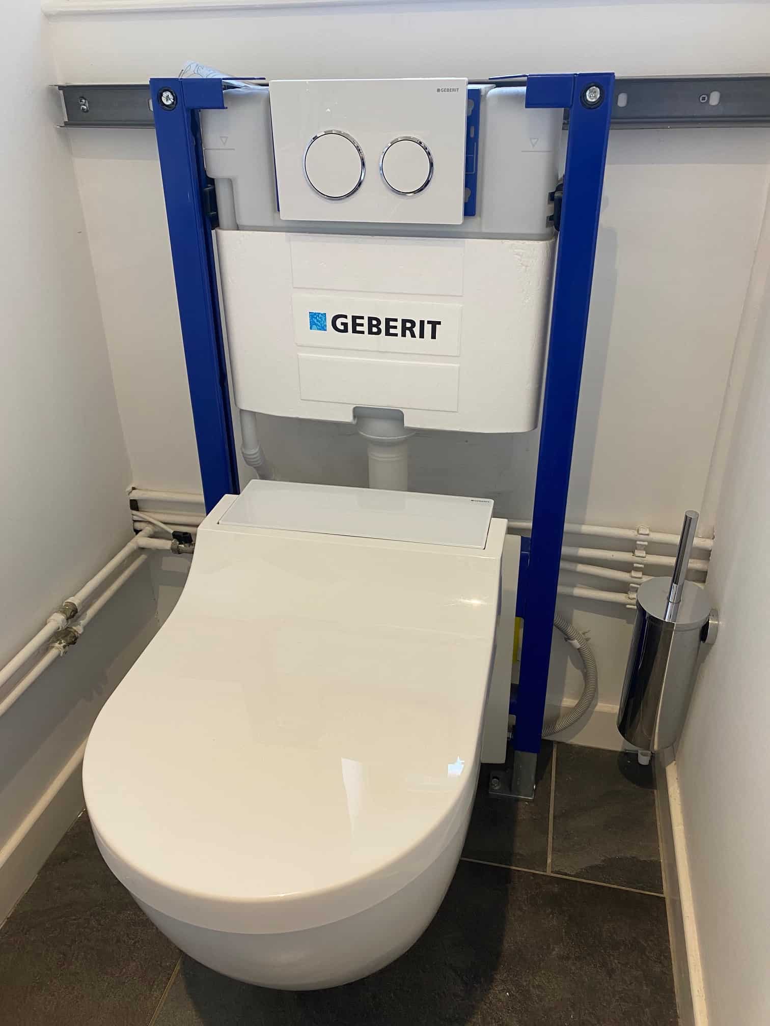 Wall hung vs Floor standing toilets + What is a shower toilet? Roots